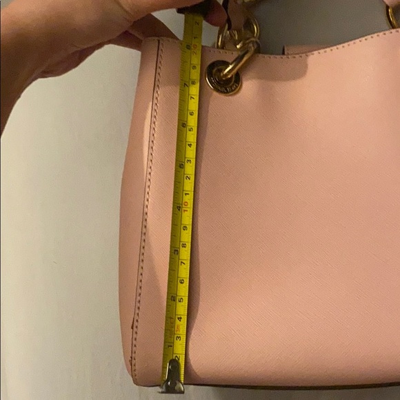 Pink Michael Kors handbag - Picture 3 of 4